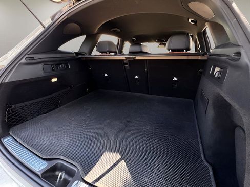 Used 2024 Mercedes-Benz GLC 300 image 27