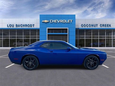 Used 2021 Dodge Challenger SXT w/ Blacktop Package image 9