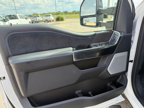 Used 2026 Ford F350 Platinum image 10