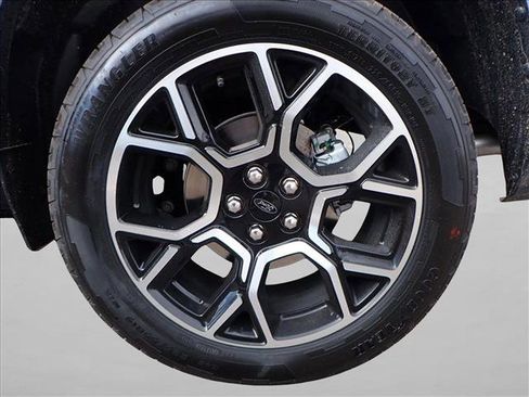 New 2026 Ford Maverick Lariat w/ 4K Tow Package image 7