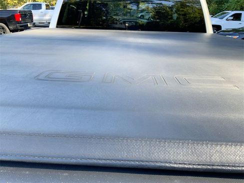 Certified 2019 GMC Sierra 2500 SLT w/ Duramax Plus Package image 30