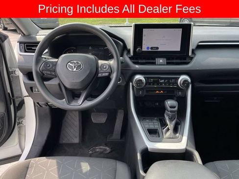Used 2024 Toyota RAV4 XLE AWD/4WD image 14