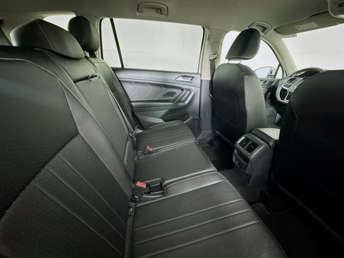 Used 2023 Volkswagen Tiguan SE FWD image 25