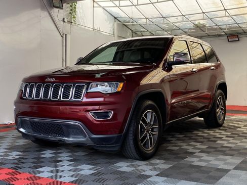 Used 2021 Jeep Grand Cherokee Limited AWD/4WD image 3