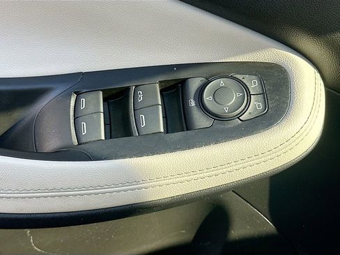 Used 2023 Buick Encore GX Select FWD image 17