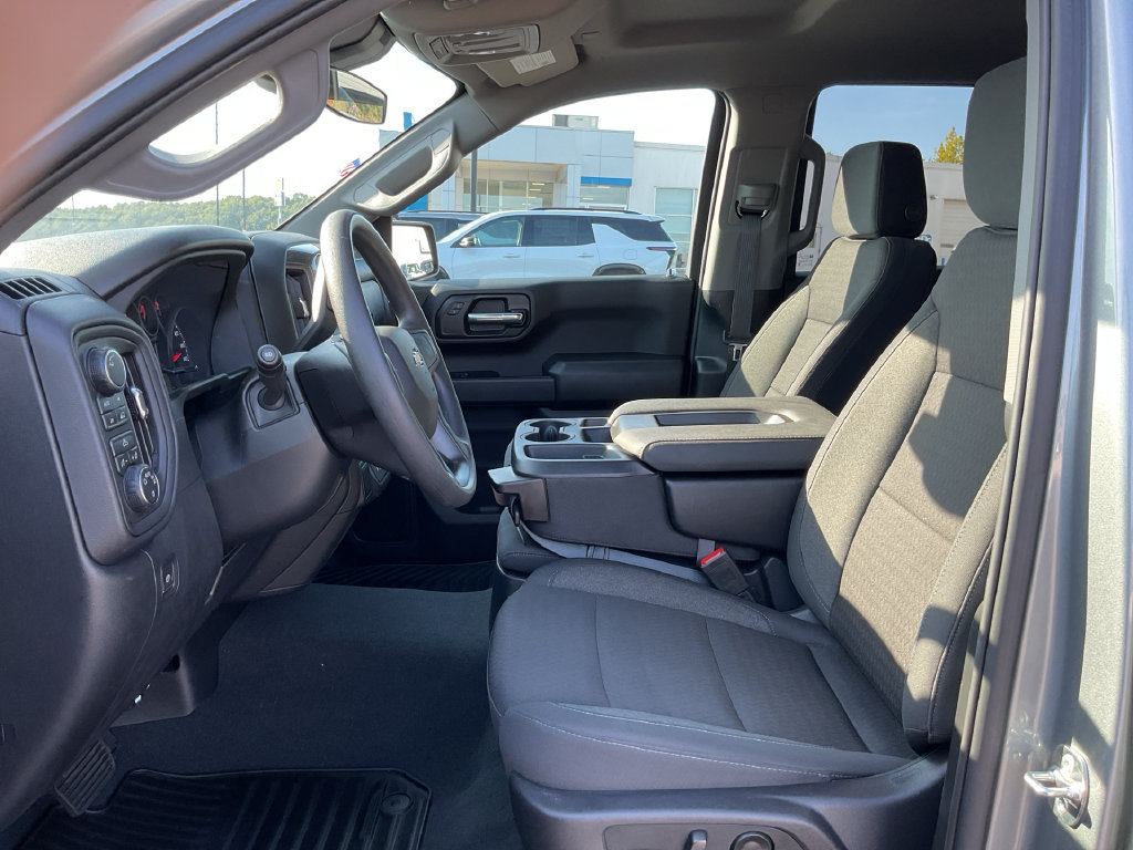 New 2026 Chevrolet Silverado 1500 Custom AWD/4WD image 17