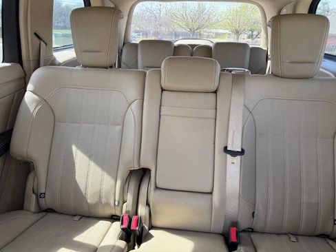 Used 2016 Mercedes-Benz GL 450 4MATIC image 58