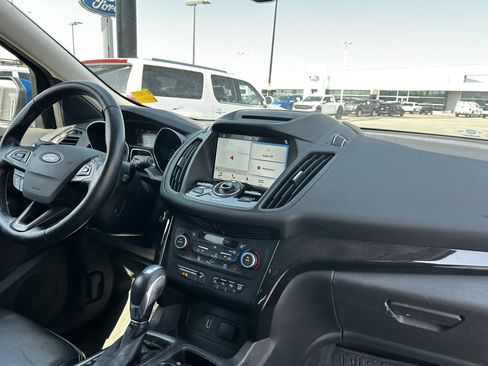 Used 2018 Ford Escape Titanium AWD/4WD image 14