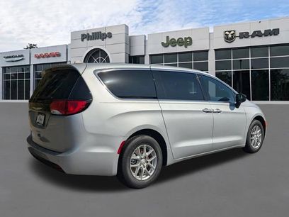 New 2026 Chrysler Voyager LX