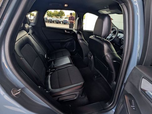 Used 2024 Ford Escape ST-Line FWD image 9