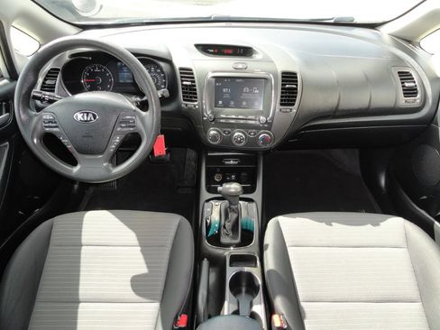 Used 2018 Kia Forte LX w/ LX Popular Package FWD image 6