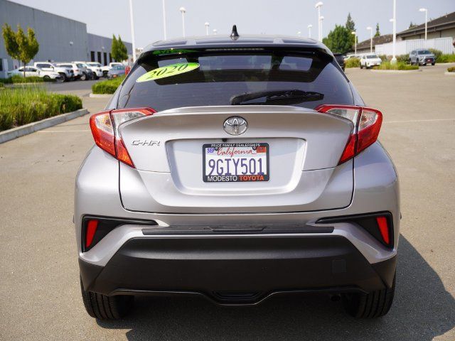 Used 2020 Toyota C-HR XLE FWD image 5