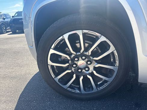 Used 2020 GMC Acadia Denali AWD/4WD image 27