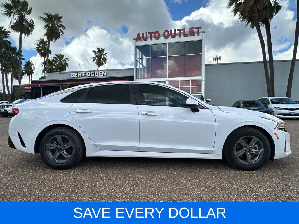 Used 2023 Kia K5 LXS FWD image 3