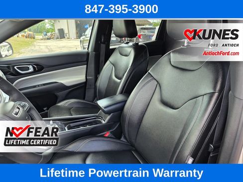Used 2025 Jeep Compass Limited AWD/4WD image 17
