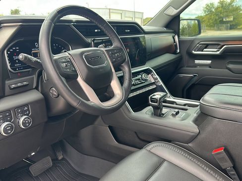 Used 2024 GMC Sierra 1500 Denali image 12