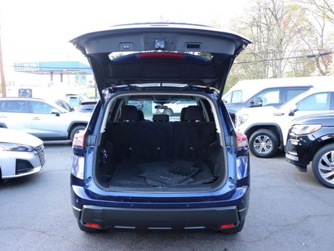 Used 2024 Nissan Rogue SV image 52