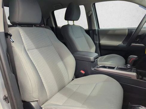 Certified 2020 Toyota Tacoma SR5 w/ Technology Package image 24