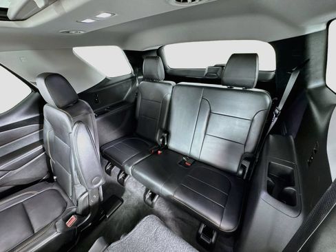 Used 2019 Chevrolet Traverse Premier w/ LPO, Blackout Package AWD/4WD image 15