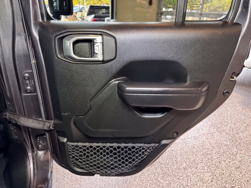 Used 2021 Jeep Wrangler Unlimited Sport AWD/4WD image 43
