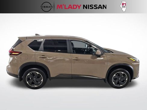 Used 2025 Nissan Rogue SV image 7