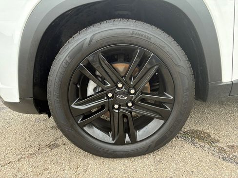 Used 2025 Chevrolet Trax ACTIV w/ Driver Confidence Package FWD image 22