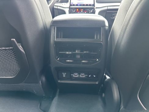 New 2025 Jeep Grand Cherokee Limited w/ Black Appearance Package AWD/4WD image 55