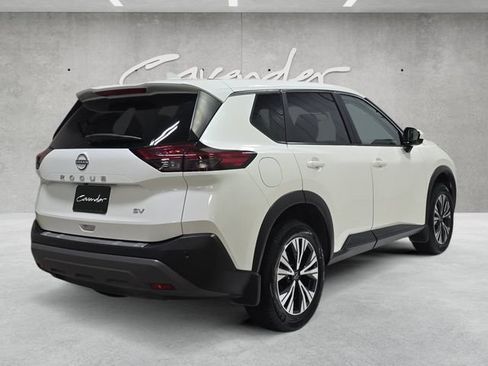 Used 2023 Nissan Rogue SV FWD image 16