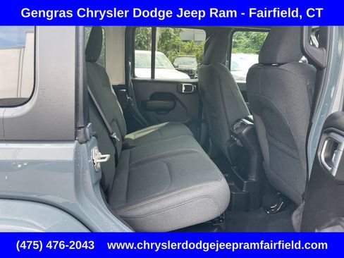 Used 2024 Jeep Wrangler Unlimited w/ Convenience Group AWD/4WD image 27