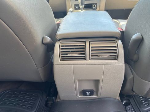 Used 2009 Jeep Grand Cherokee Laredo AWD/4WD image 18