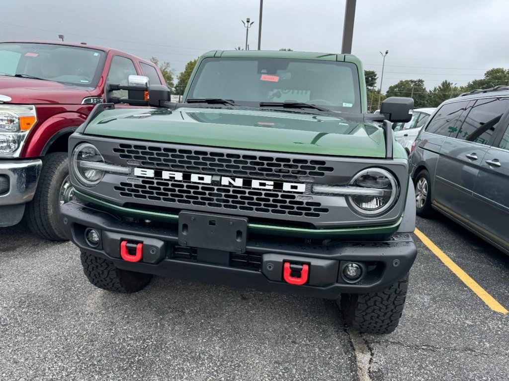 Used 2023 Ford Bronco Badlands AWD/4WD image 4