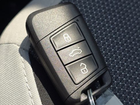 New 2025 Volkswagen Taos S image 27