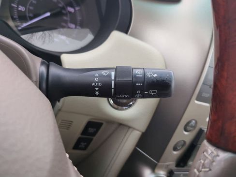 Used 2011 Lexus GX 460 w/ Comfort Plus Pkg image 26