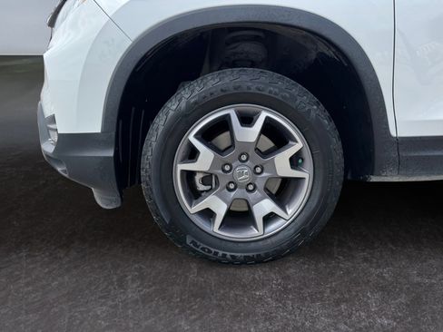 Used 2022 Honda Passport TrailSport image 9