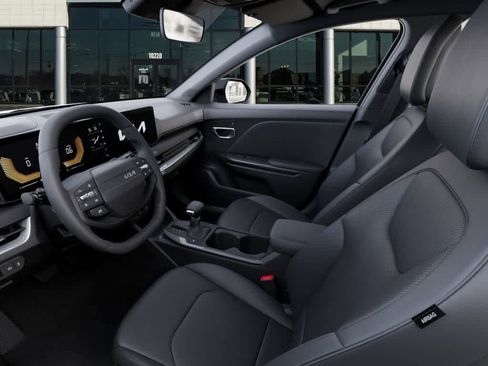 New 2026 Kia K4 EX image 17