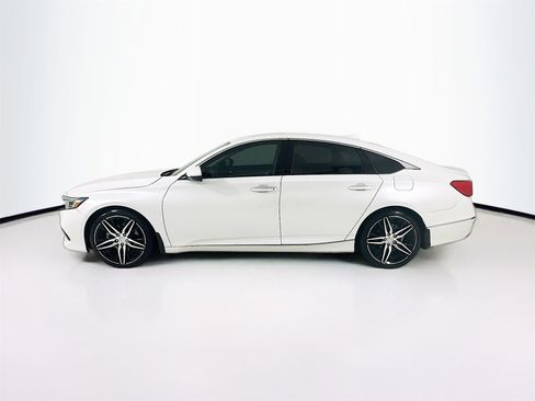 Used 2021 Honda Accord Touring image 5