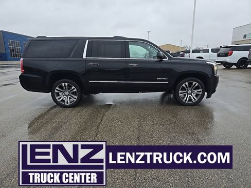 Used 2018 GMC Yukon XL Denali w/ Denali Ultimate Package AWD/4WD image 1