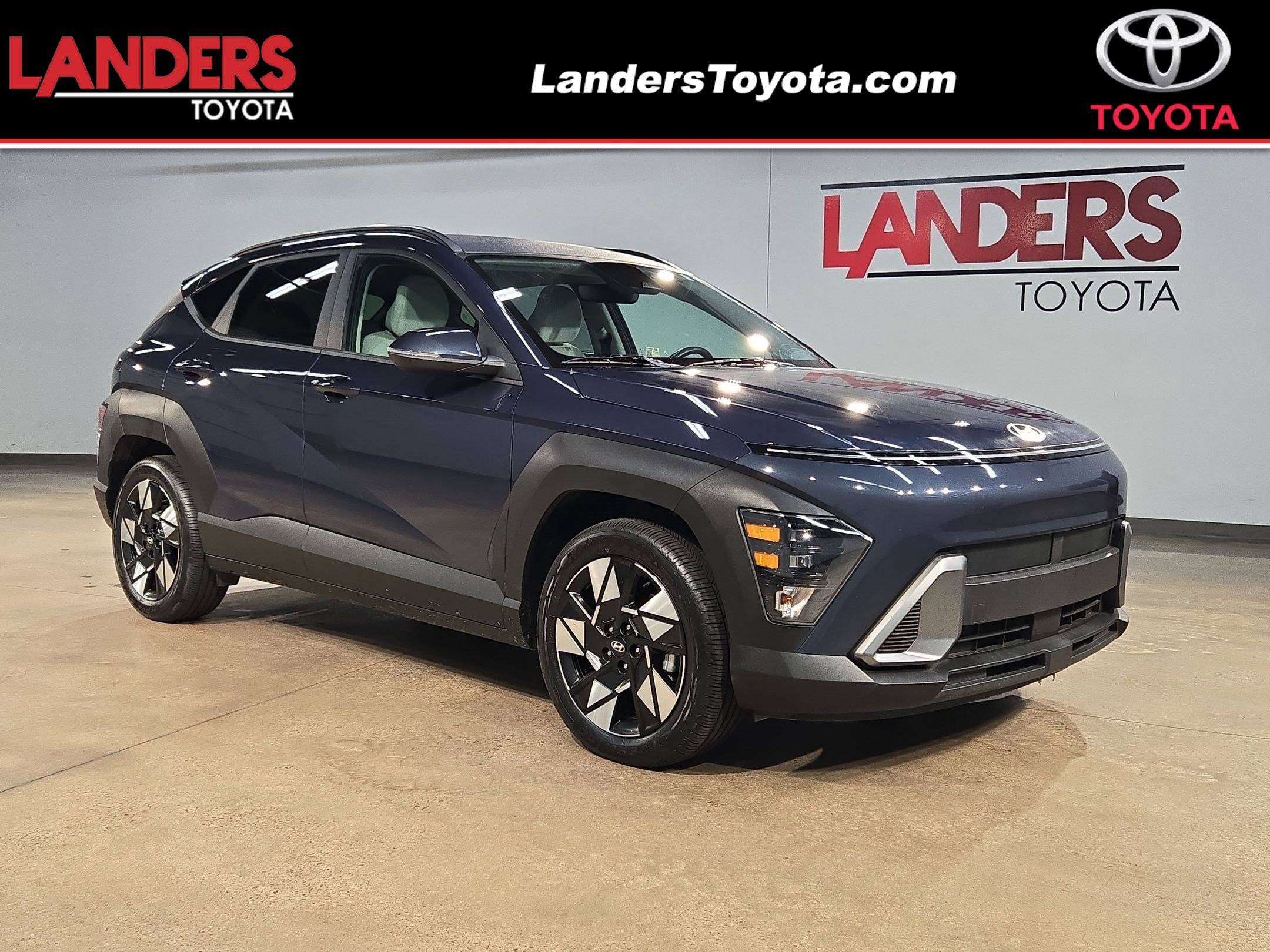 Used 2025 Hyundai Kona SEL FWD image 1