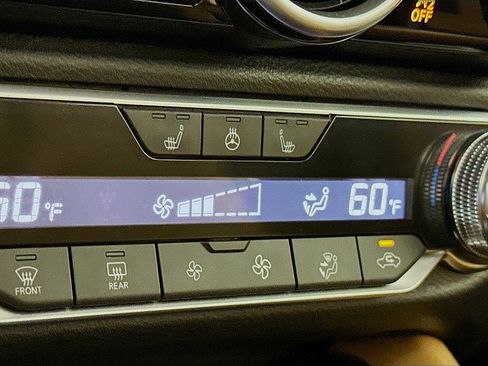 Used 2023 Nissan Sentra SV w/ SV Premium Package FWD image 21