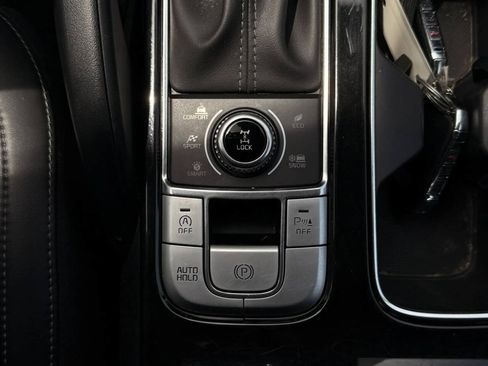 Used 2022 Kia Telluride LX AWD/4WD image 9