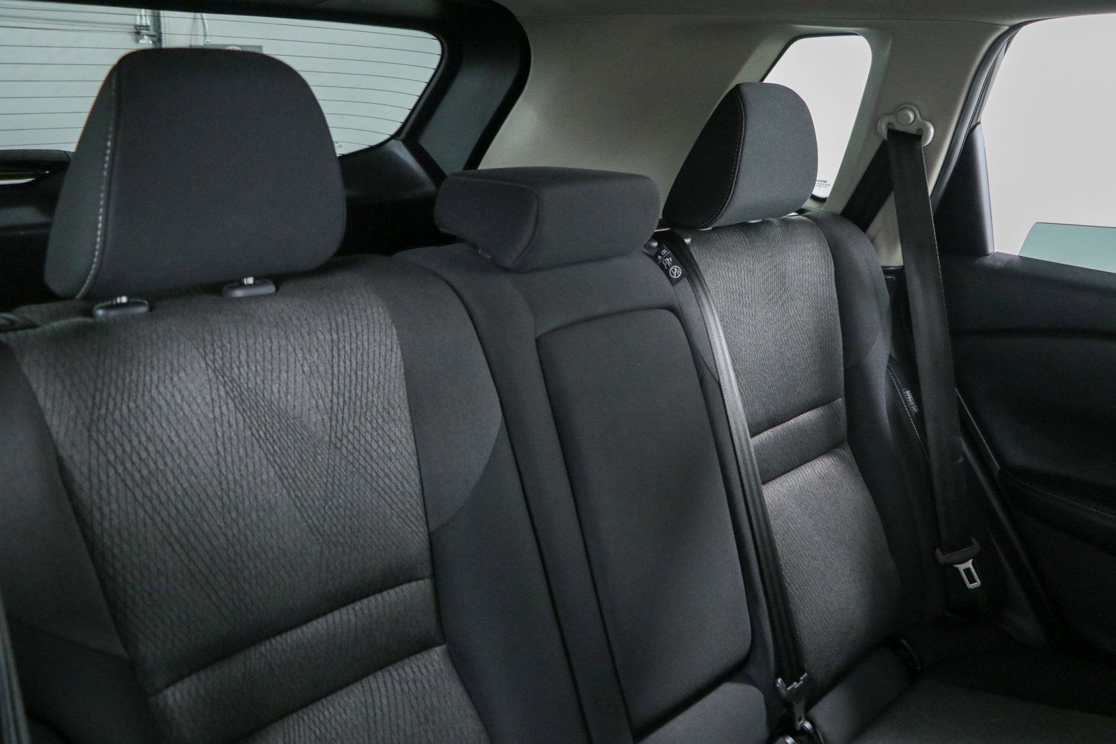 Used 2024 Nissan Rogue SV FWD image 27