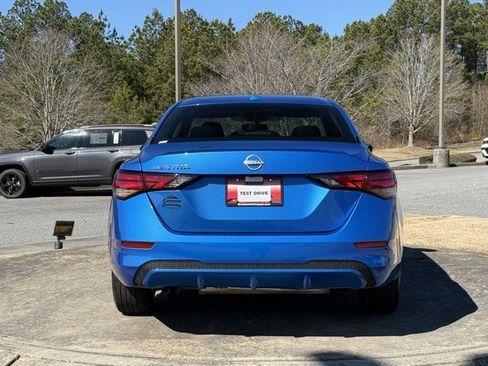 Used 2025 Nissan Sentra SV image 6
