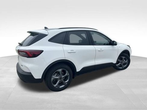 Used 2025 Ford Escape ST-Line Select w/ Tech Pack #2 image 7