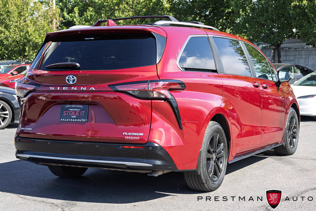 Used 2025 Toyota Sienna Platinum AWD/4WD image 24