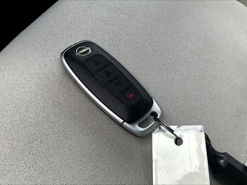 Used 2023 Nissan Ariya FWD image 13