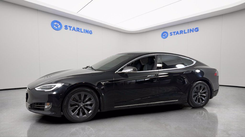 Used 2020 Tesla Model S Long Range AWD/4WD image 3