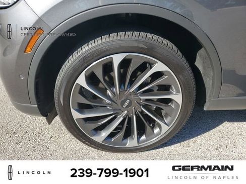 Certified 2022 Lincoln Aviator Reserve w/ Equipment Group 201A image 11