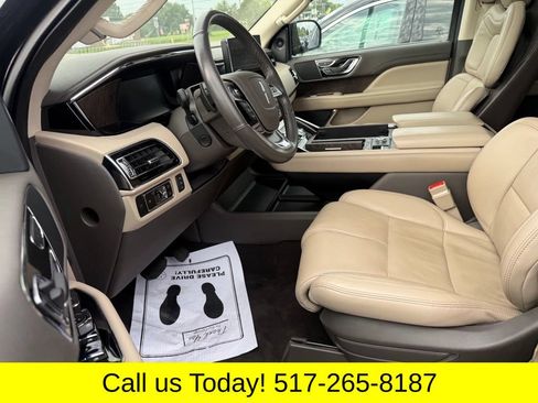 Used 2023 Lincoln Navigator Reserve AWD/4WD image 19
