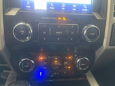 Used 2019 Ford F150 Lariat AWD/4WD image 23