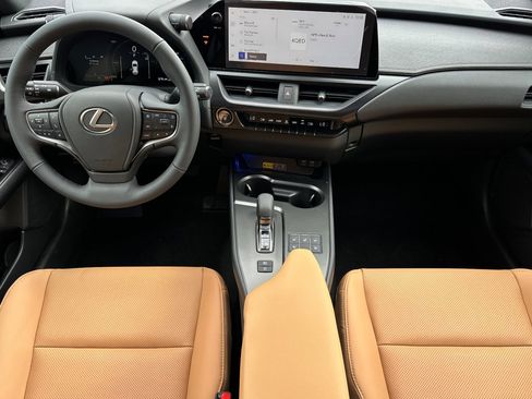 New 2026 Lexus UX 300h FWD image 13